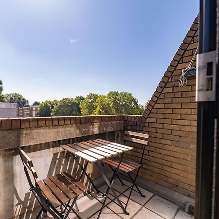 Luxury 3 Bedroom Flat With Balcony In Westbourne Park ลอนดอน ภายนอก รูปภาพ