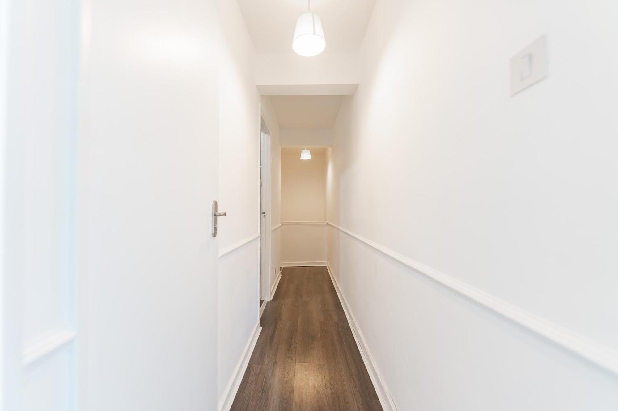 Luxury 3 Bedroom Flat With Balcony In Westbourne Park ลอนดอน ภายนอก รูปภาพ