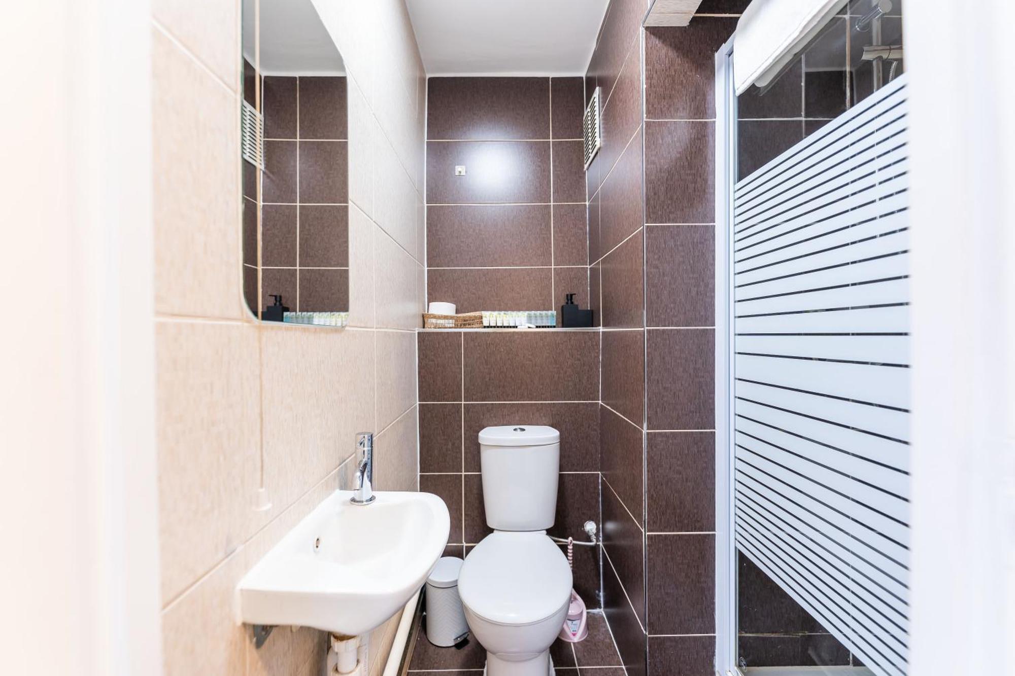 Luxury 3 Bedroom Flat With Balcony In Westbourne Park ลอนดอน ภายนอก รูปภาพ